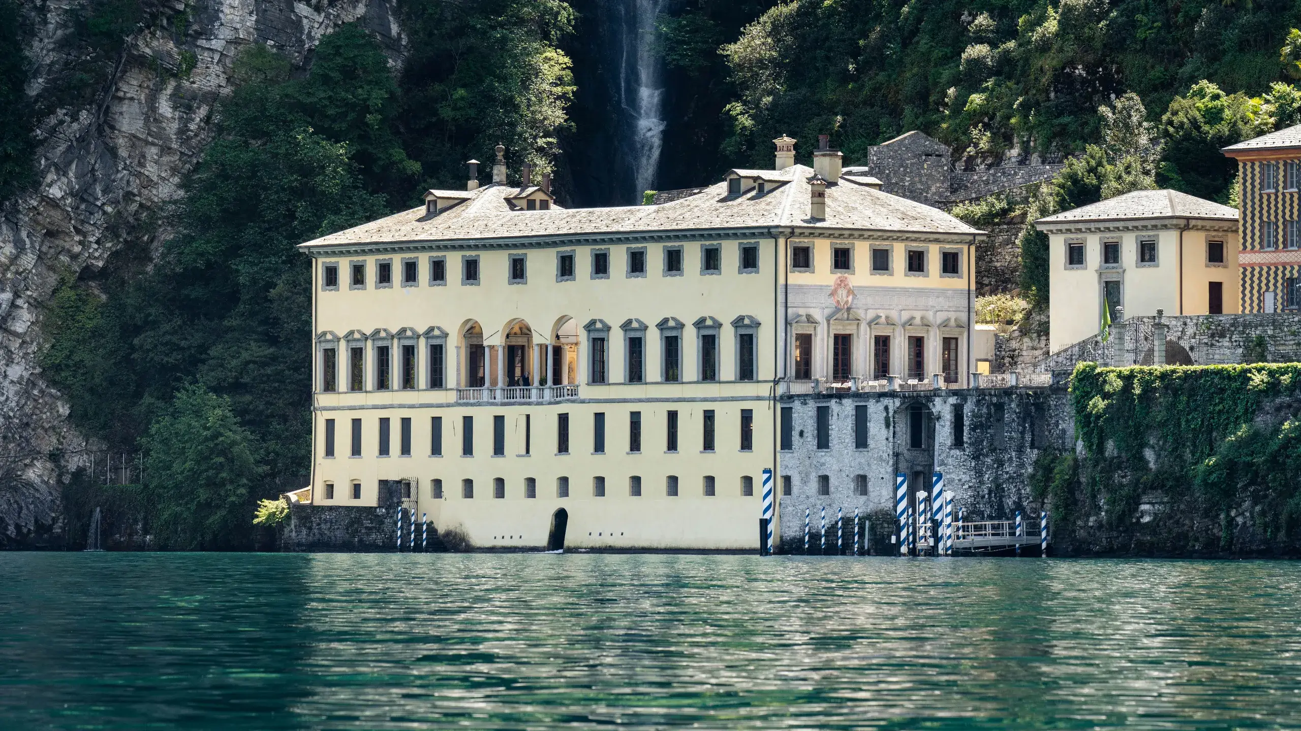 13. Villa Pliniana 13. Villa Pliniana